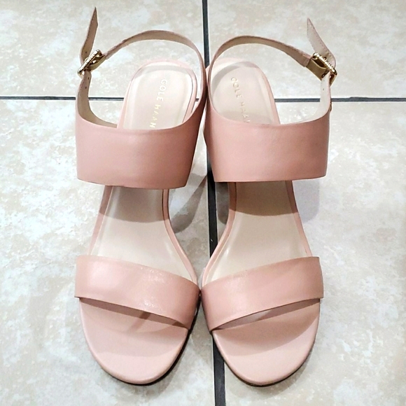 Sandals - Picture 1 of 5